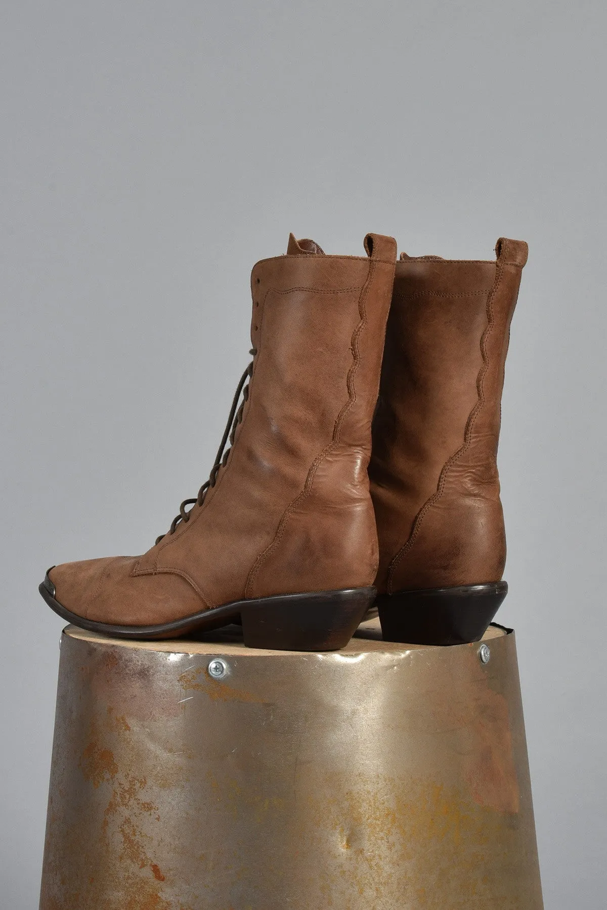 Acme Mocha Colored Leather Lace Up Boots 8.5