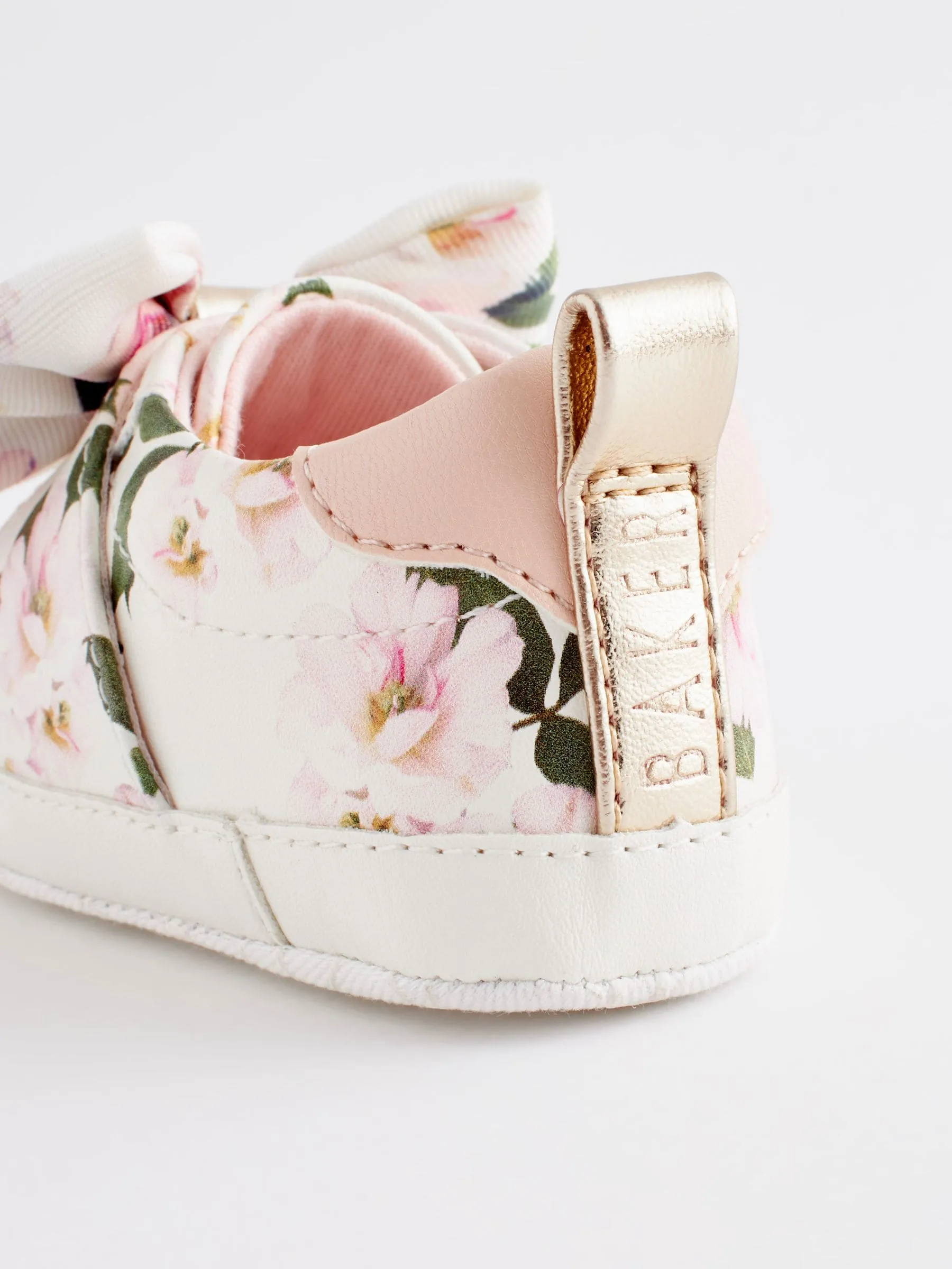 Baker by Ted Baker Baby Girls Floral Organza Bow White Trainer Padders