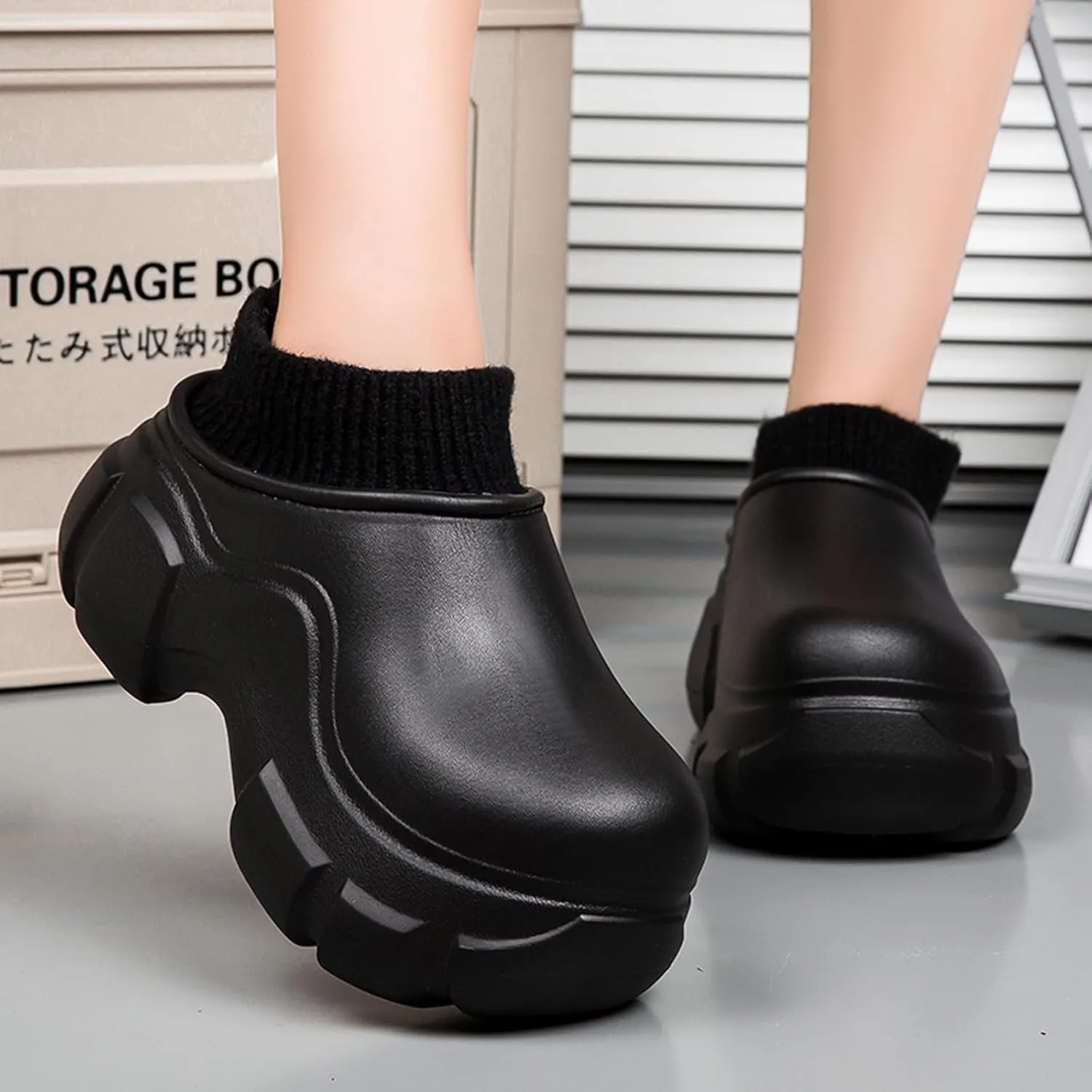 FLIOZY Womens Fur Lined Clogs Winter Warm Platform House Slippers Garden Shoes Indoor Outdoor Waterproof Rain Boots