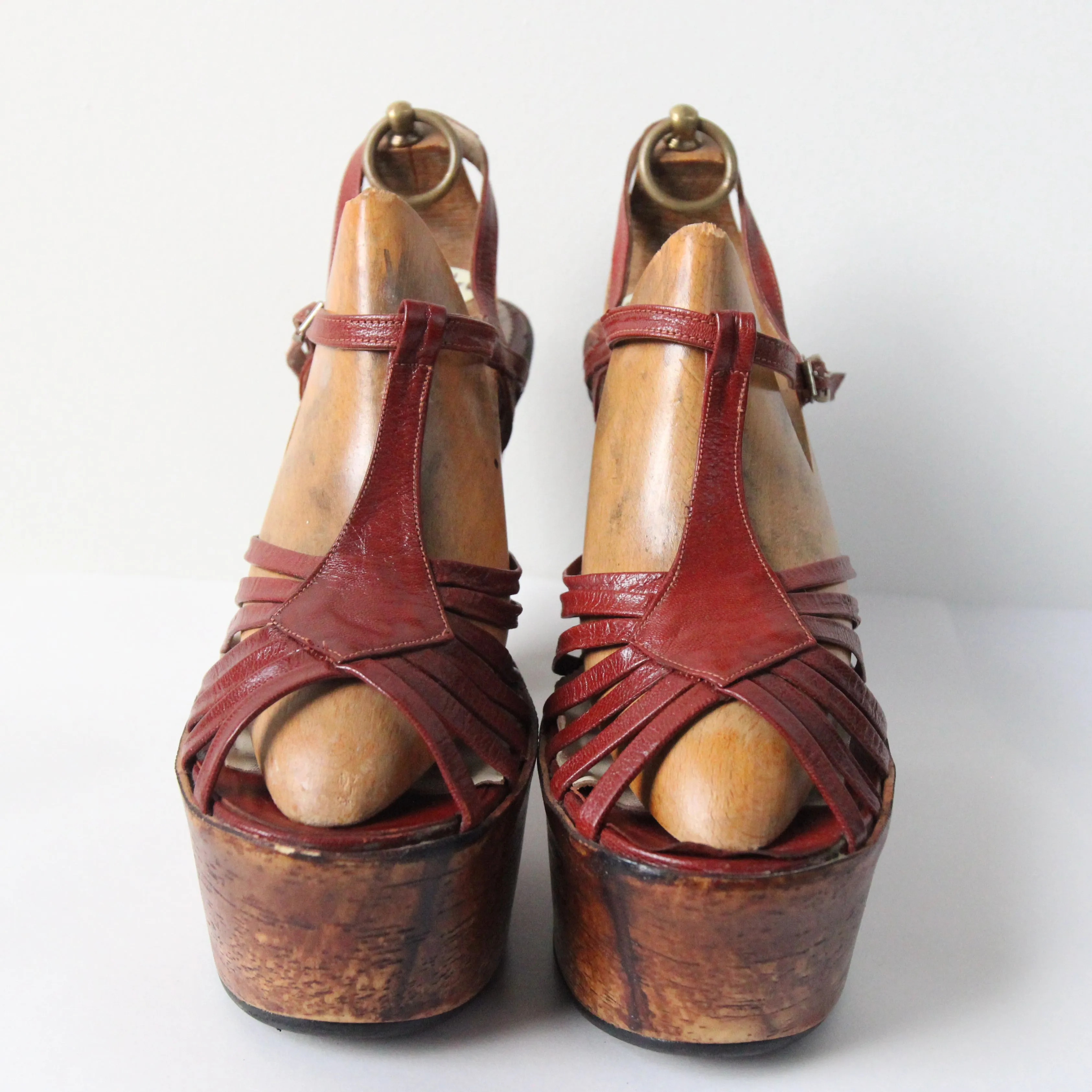 "Parisian Platforms" Vintage 1970's Wooden T Bar French Platforms UK 5.5 EU 38.5 US 7.5