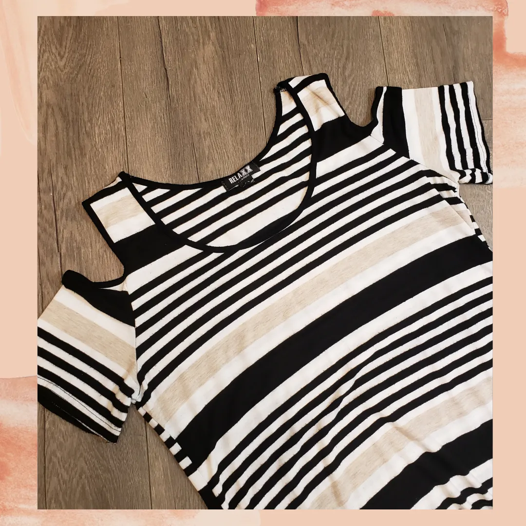 Relaxx Striped Knit Cold Shoulder Maxi Dress XL (Pre-Loved)