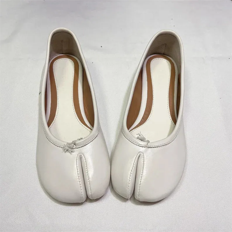 Vintage women White Colour Split Toe Shoes